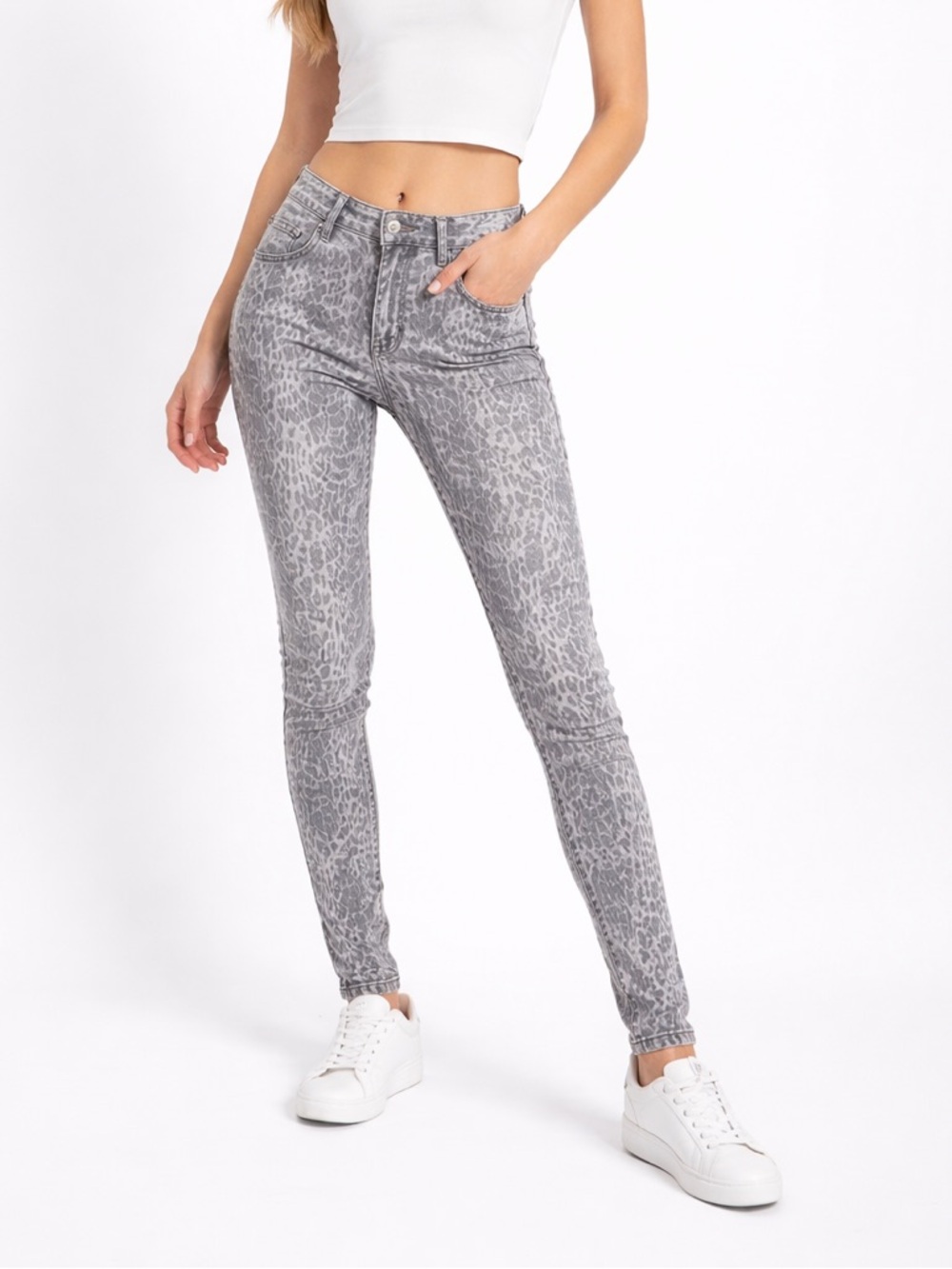 MADUZI Leopard print gray mid rise jeans size 7 juniors